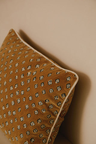 Dabby - Sepia Swatch