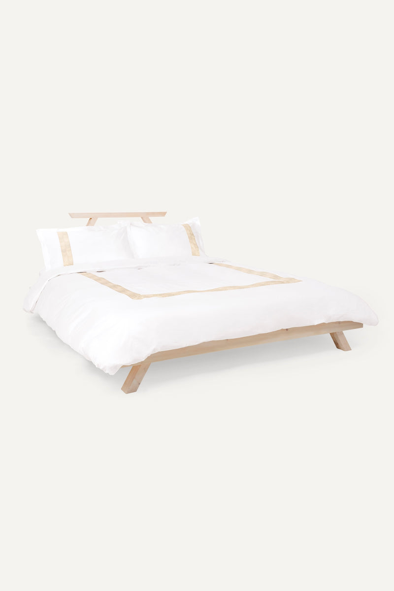 Simar Embroidered Duvet Cover - Classic White & Gold