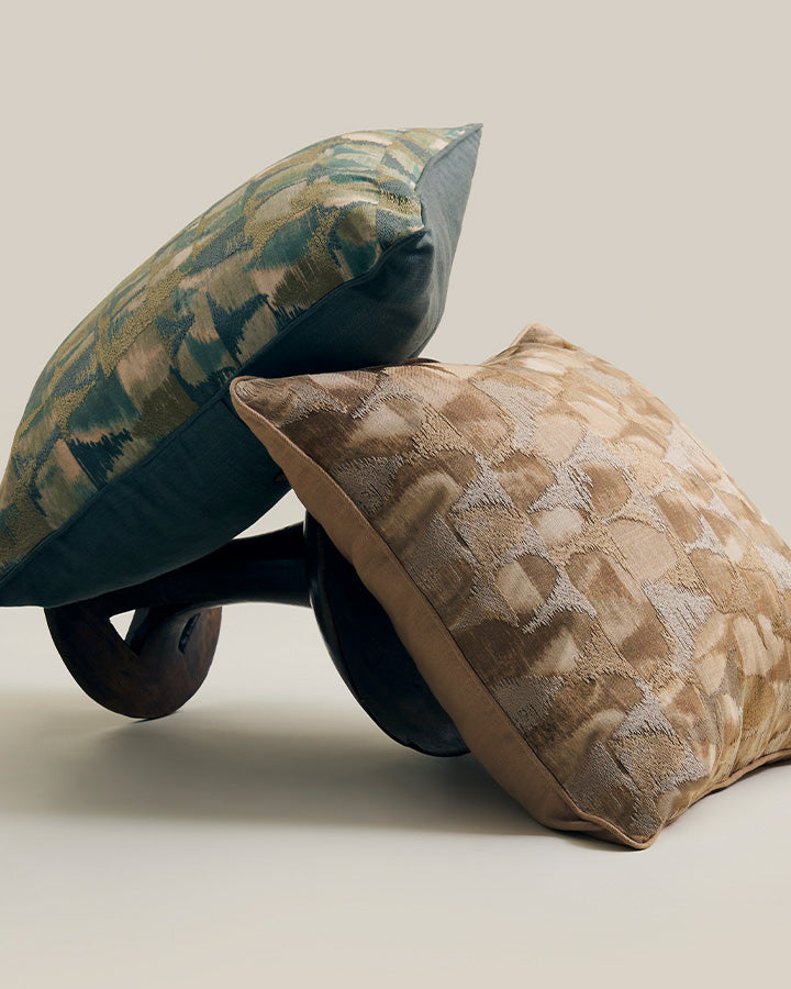 close up of joro logo on duvet cover