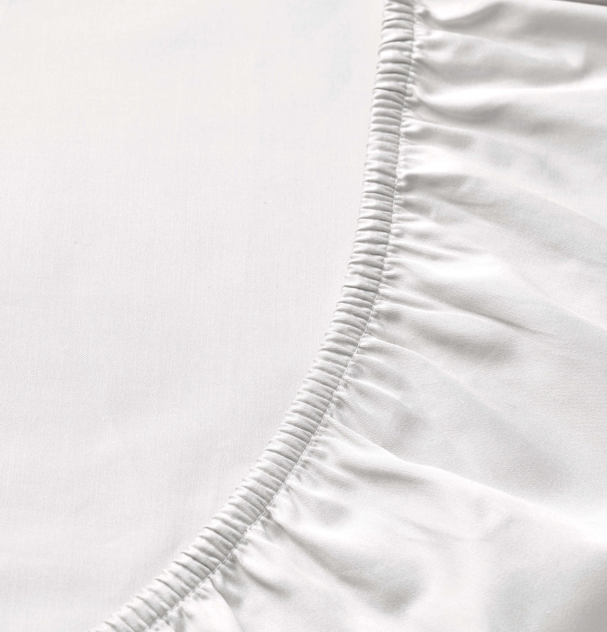 Midwinter white fitted sheet detail