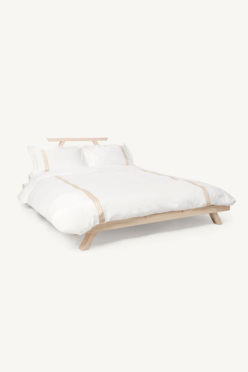 Raha Embroidered Duvet Cover - Classic White & Gold