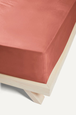 Sateen Organic Cotton Fitted Sheet - Bark Red