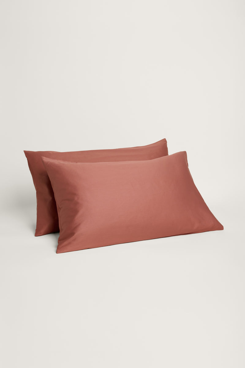Sateen Organic Cotton Pillowcases - Bark Red