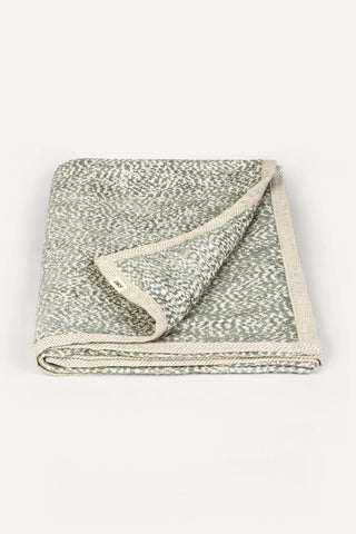 sawan throw in leaf green